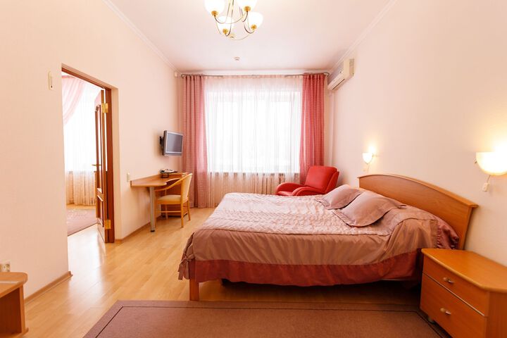 Room 34 of 82