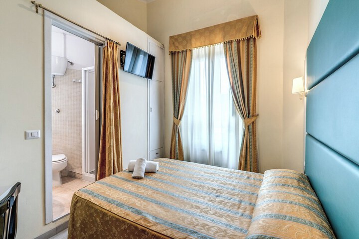 Room 50 of 125