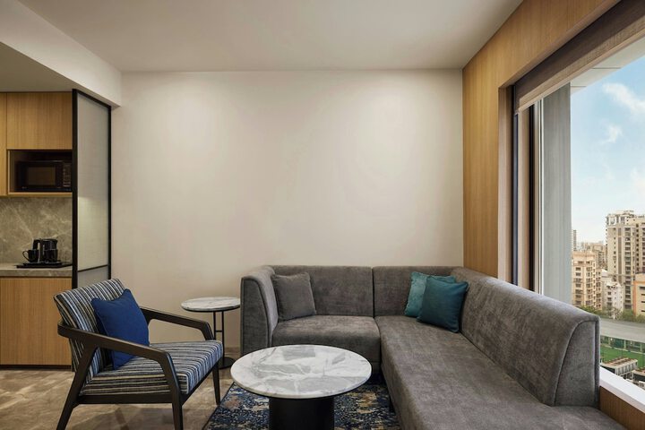 Room 10 of 43