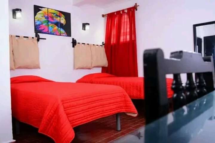 Room 10 of 27