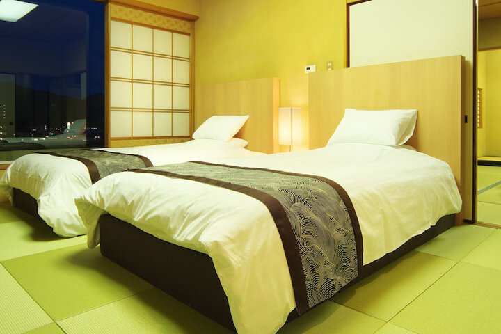Room 18 of 65