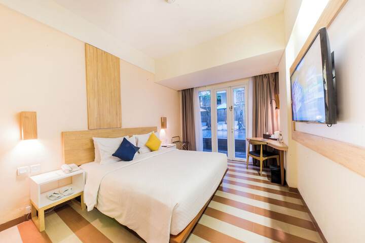 Room 25 of 168
