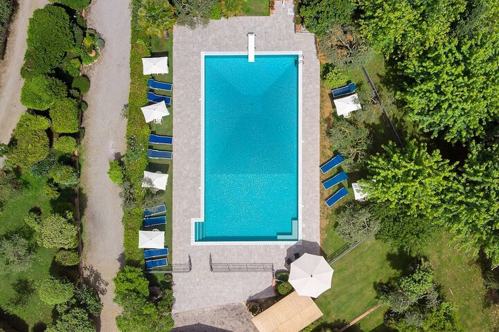 Pool 30 of 54