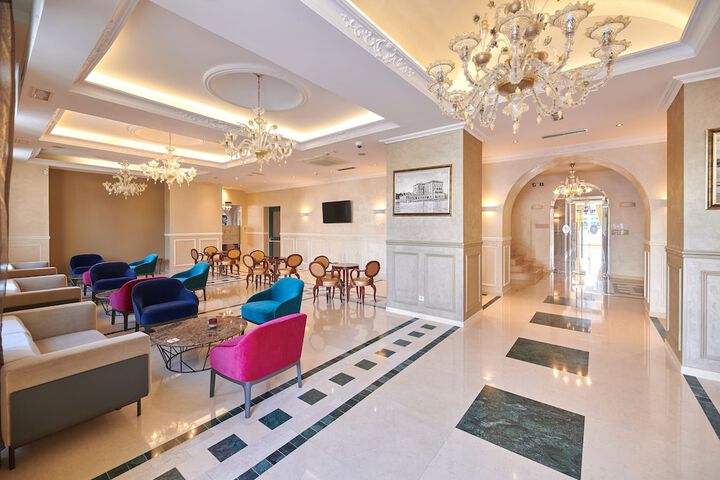 Hotel Lobby