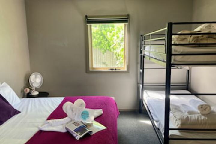 Room 109 of 243