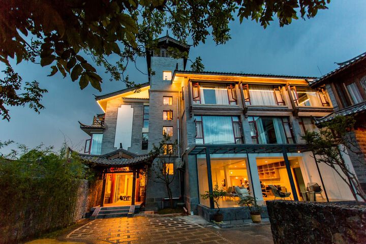 Wangshan Travelling With Hotel in Lijiang
