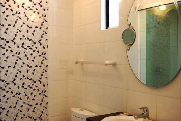 Room 20 of 32