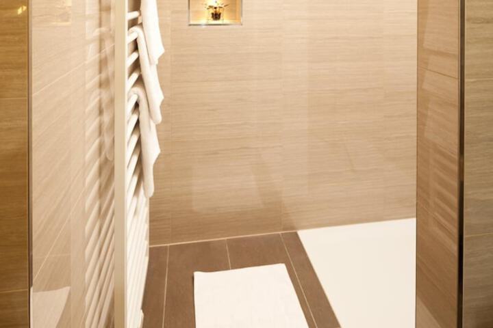 Bath Interior