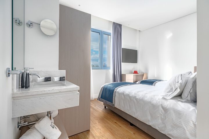 Room 12 of 86