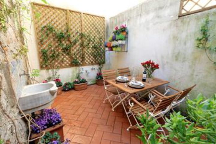 Terrace/Patio 25 of 27