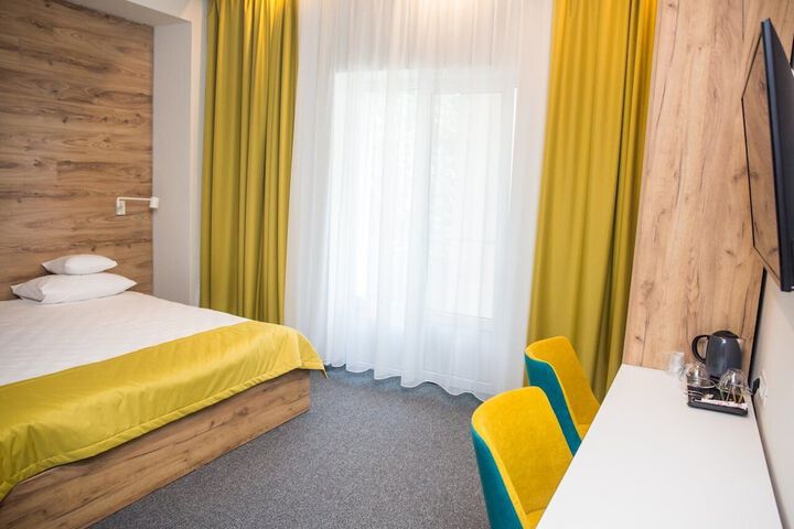 Room 21 of 50