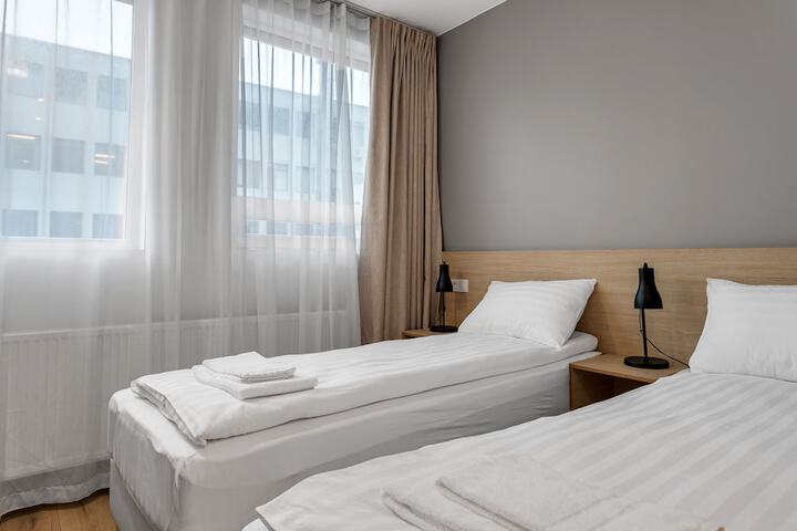 Room 8 of 96