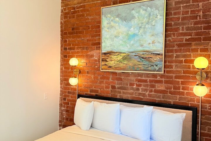 Room 6 of 48