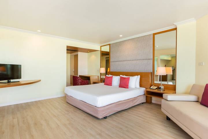 Room 40 of 98