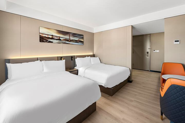Grand 2 Double Beds (7 of 8)