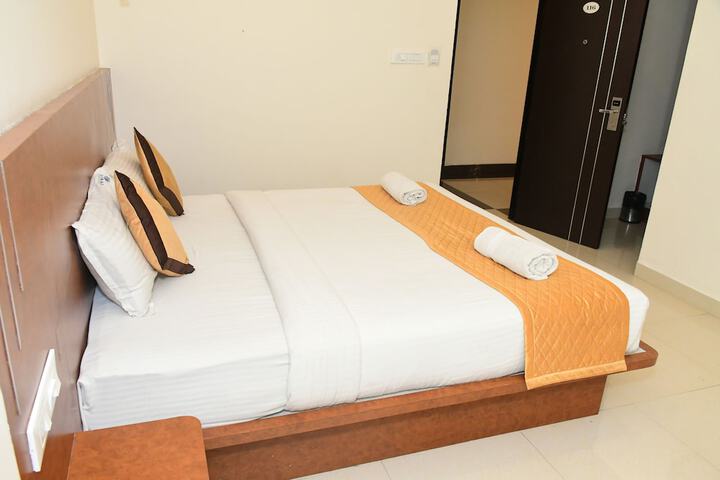Room 3 of 55