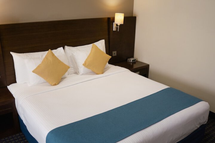 Room 44 of 140