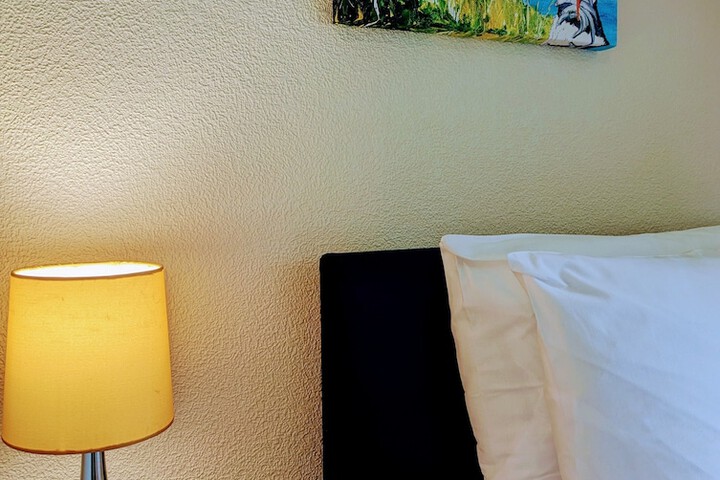 Room 33 of 53