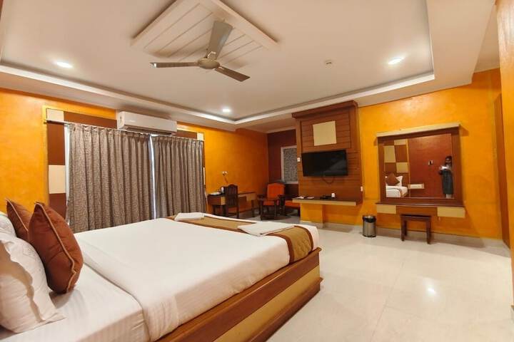 Room 14 of 35