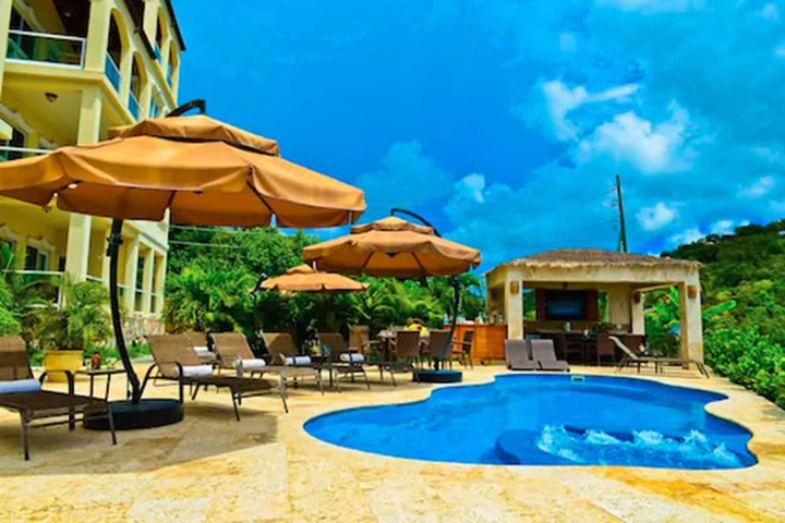 Pool 52 of 61