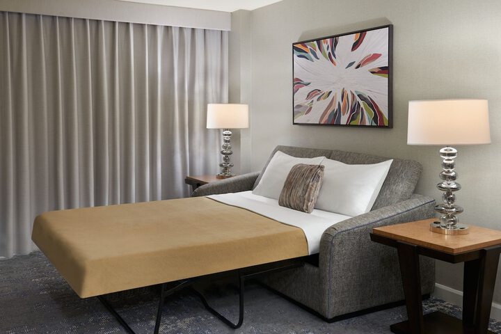 Room 13 of 159