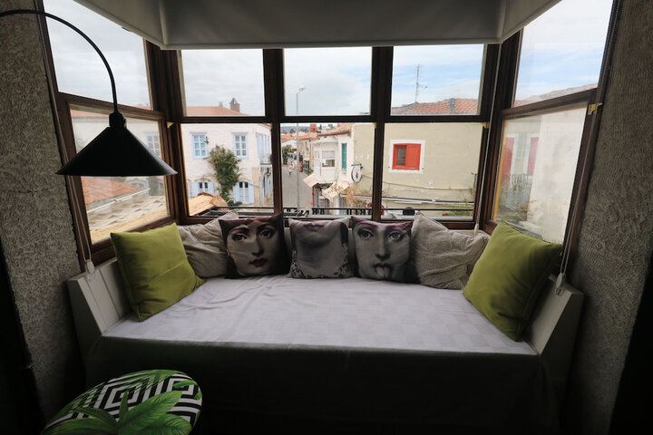 Room 21 of 27