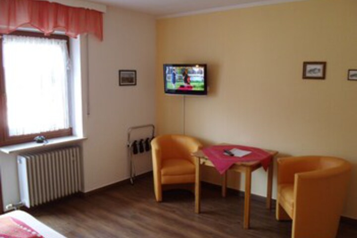 Room 48 of 111
