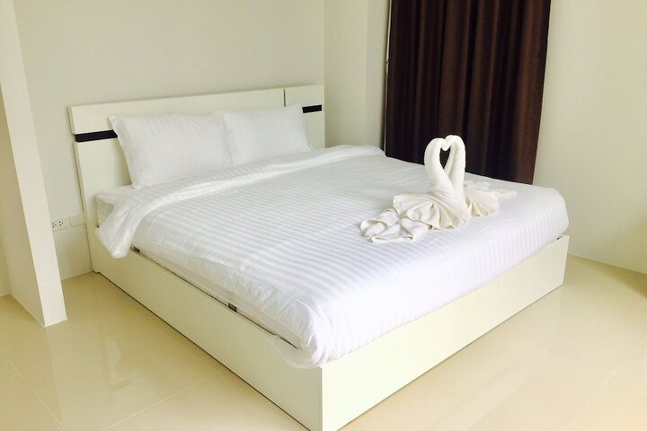 Room 18 of 138