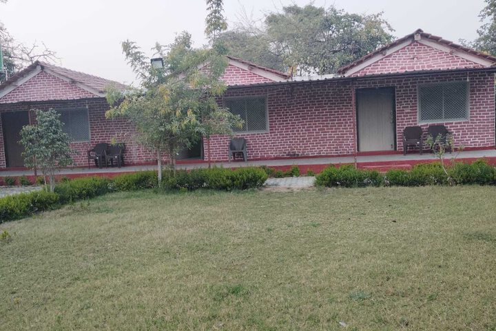 Room 2 of 9