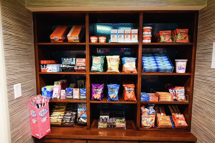 Snack bar