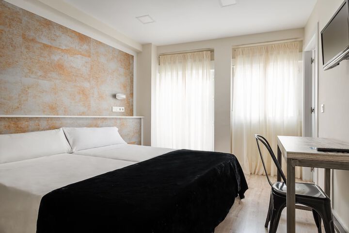 Room 18 of 65