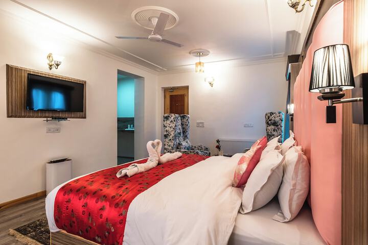 Room 21 of 27