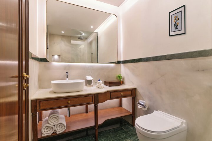 Bathroom Photo