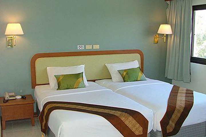 Room 3 of 13