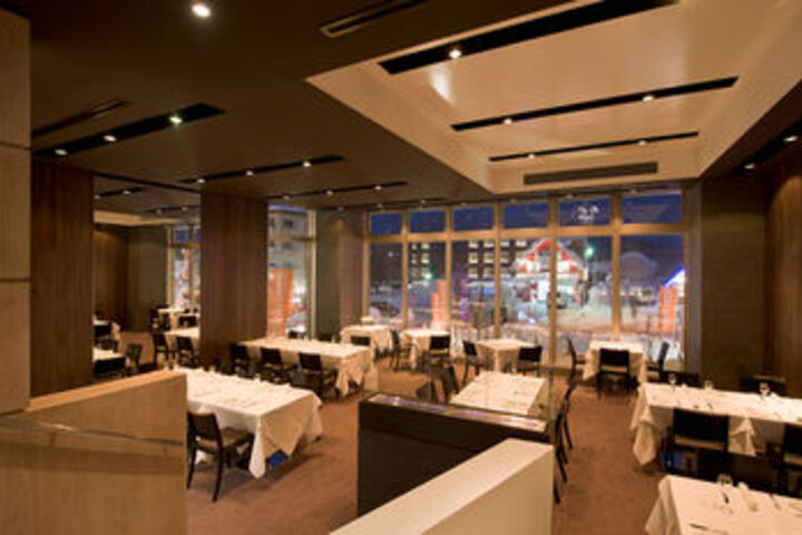 Dining 70 of 75