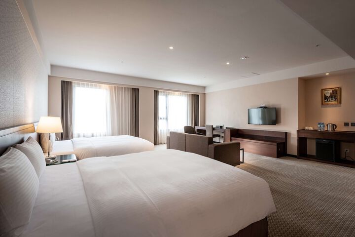 Room 53 of 120