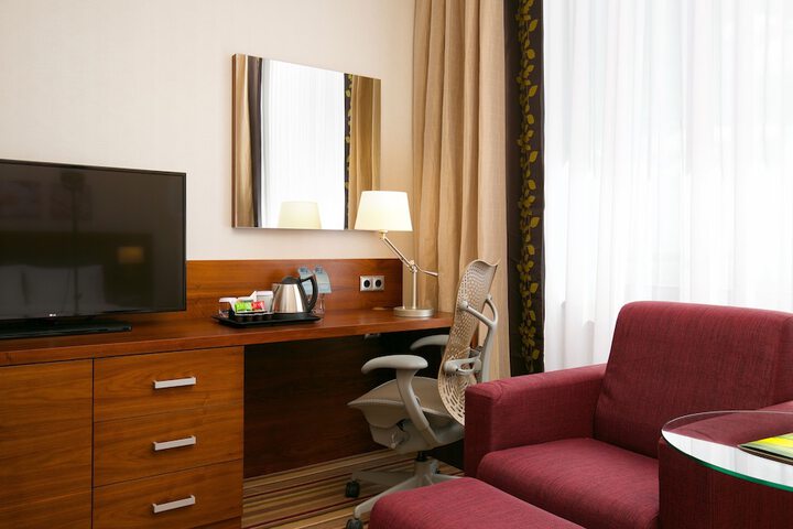 Room 16 of 92
