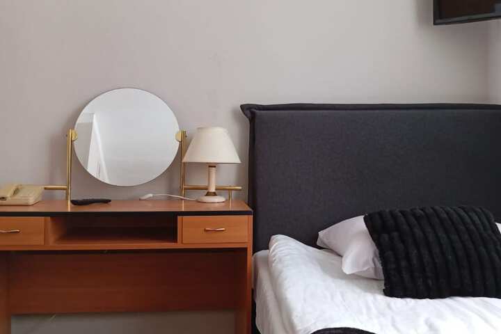Room 18 of 58