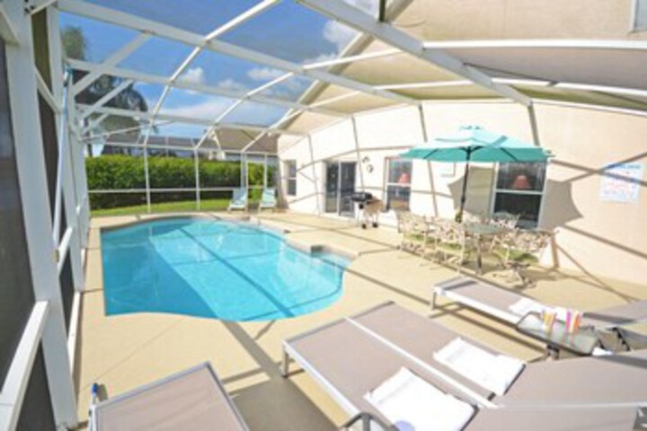 Pool 20 of 35