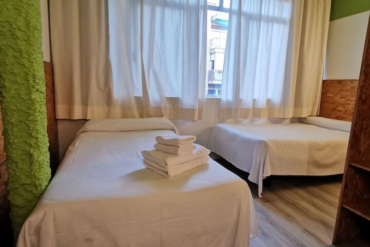 Room 14 of 63