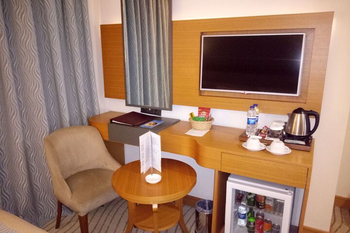 Room 27 of 50