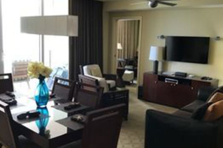 Room 72 of 86
