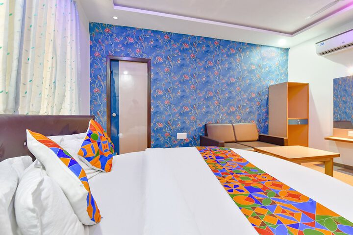 Room 18 of 27