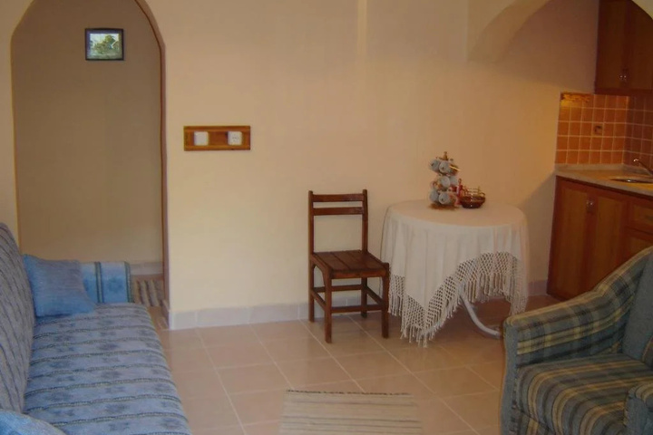 Room 3 of 21