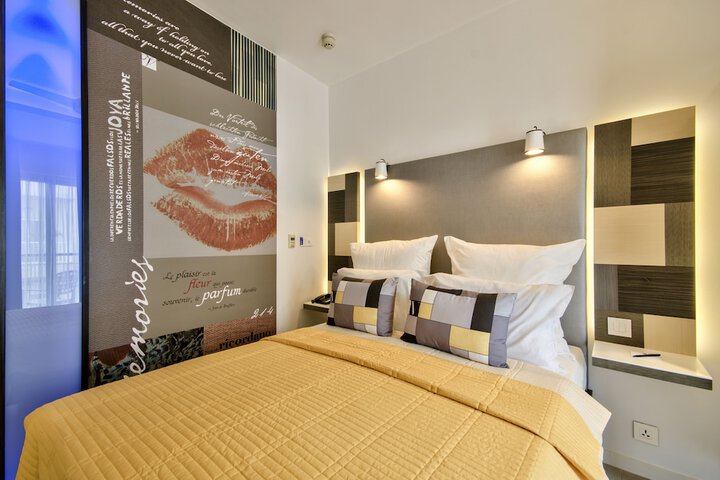 Room 16 of 100