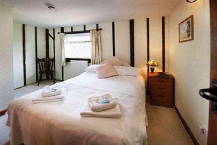 Room 8 of 37