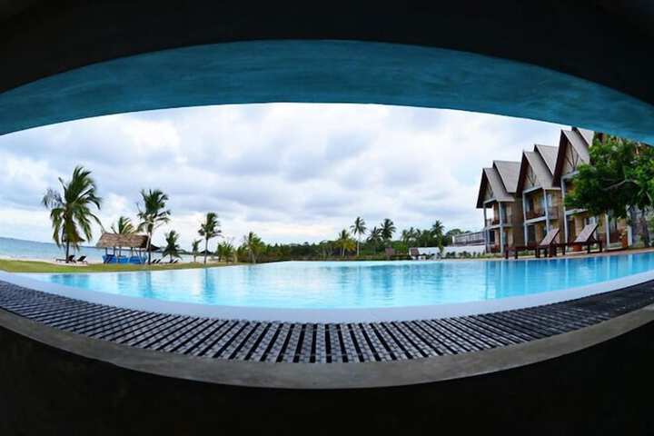 Pool 24 of 51