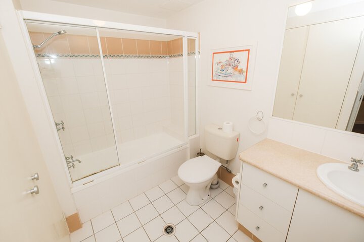 Room 34 of 46