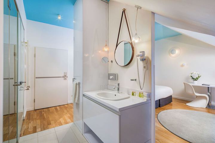 Bathroom Interior Photo