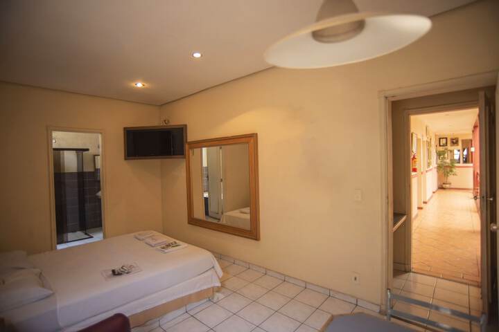 Room 10 of 24
